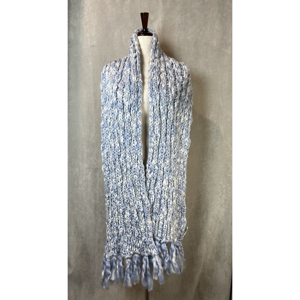 GAP Oversized Wide Scarf Chunky Knit Fringe Blue 90” NWT Blanket Wrap - Picture 3 of 8